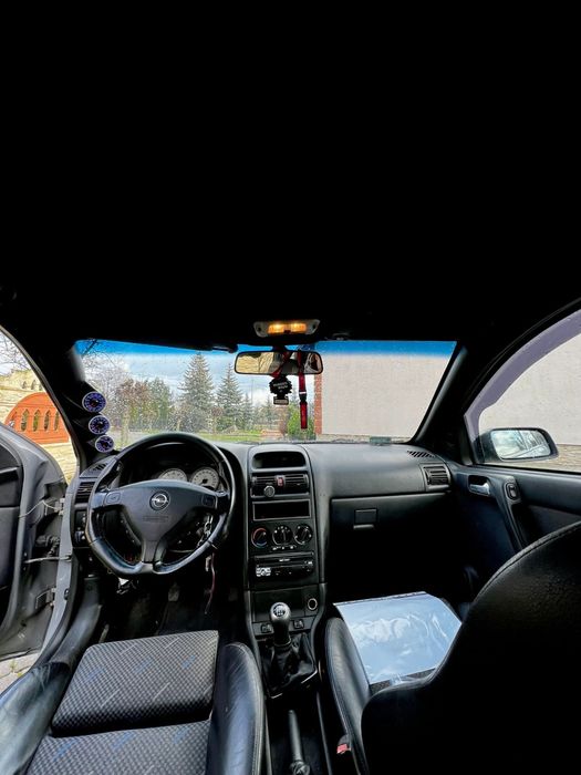 Opel Astra II 2.0 turbo