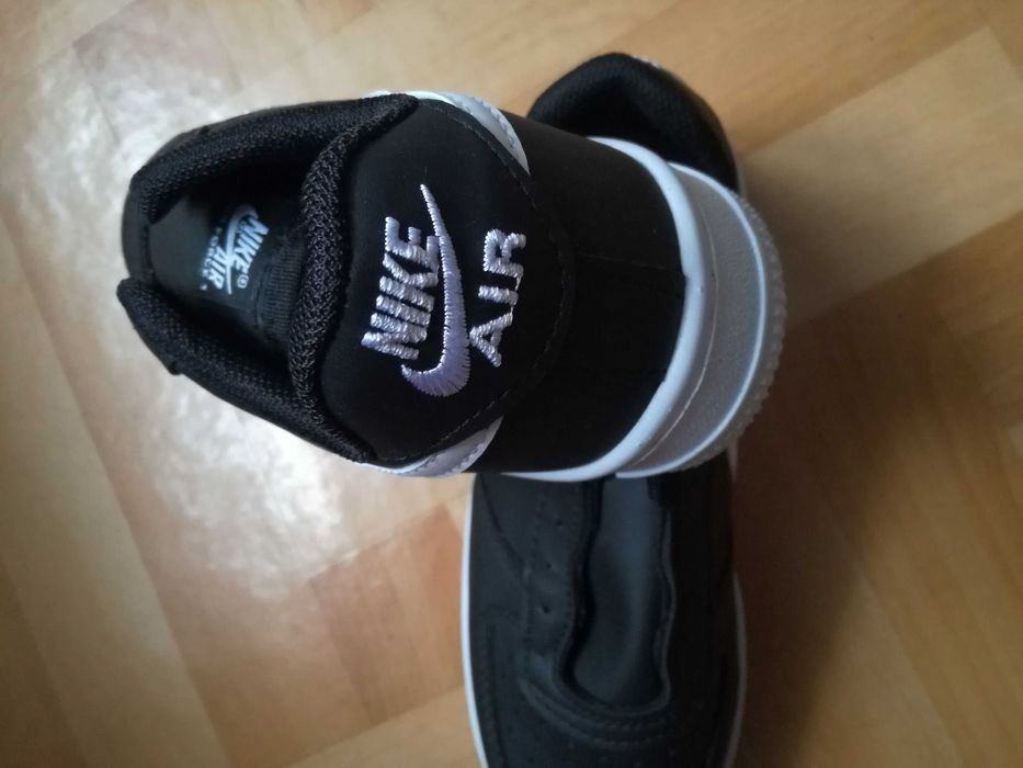 Nowe Nike Air 37