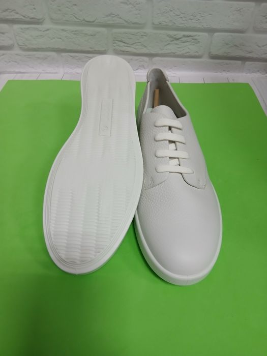 Кросівки жіночі шкіряні ECCO Leisure р.42