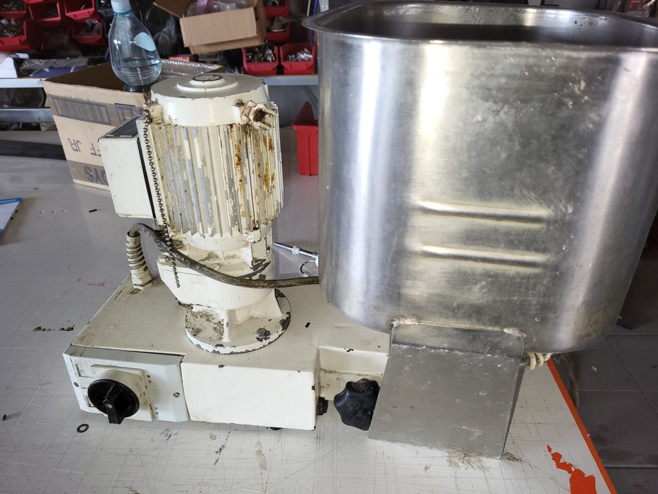 Nadziewarka do pączków  automatyczna