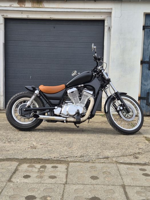 Suzuki intruder vs 800 97r bobber