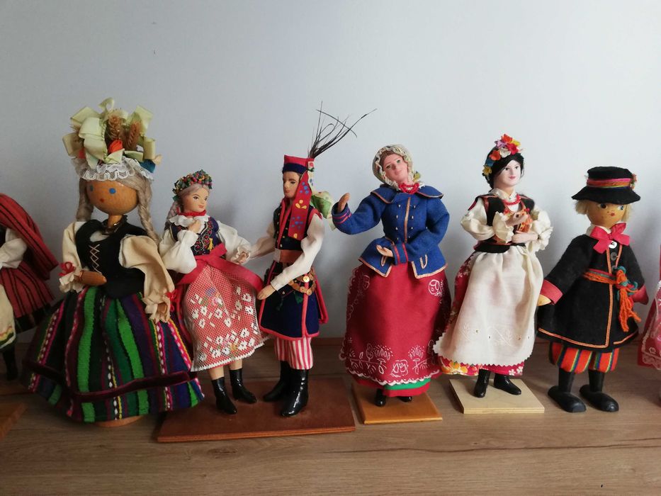 Cepelia lalki ludowe PRL 23 sztuki