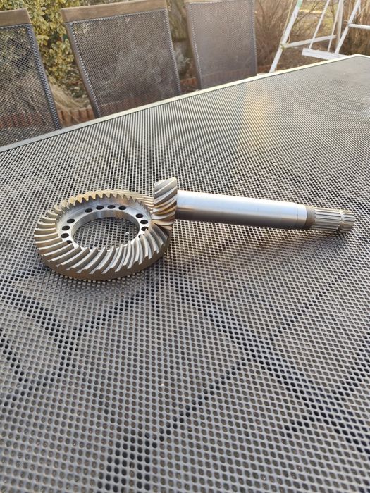 Valtra 13x38 zębów koła zębate , tryb