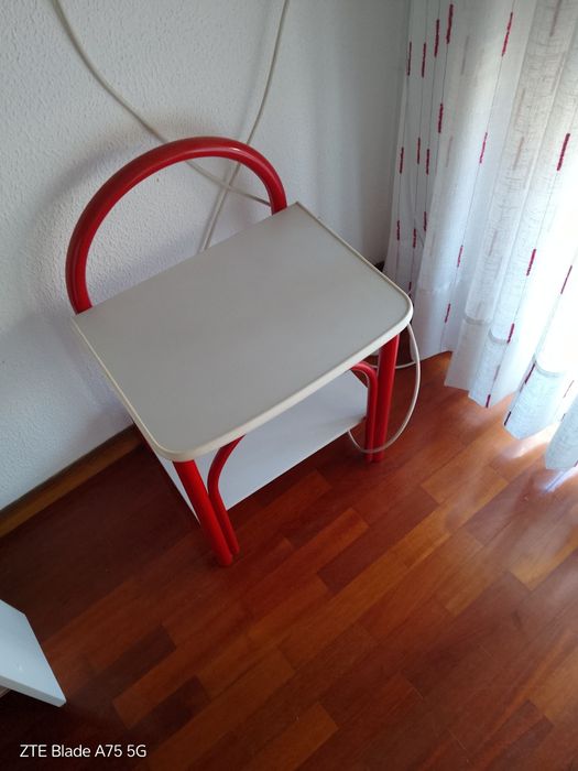 Cama de solteiro como nova