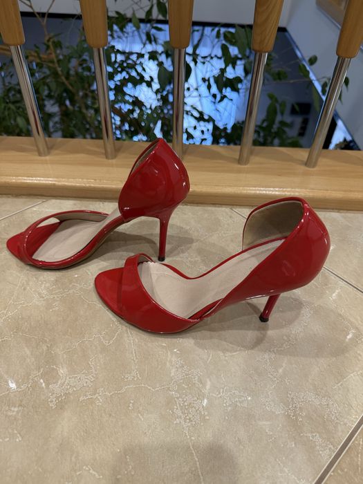 Buty/ szpilki czerwone