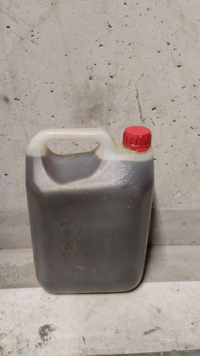 Olej silnikowy z beczki