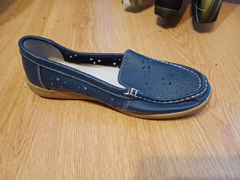 Nowe mokasyny granatowe 39