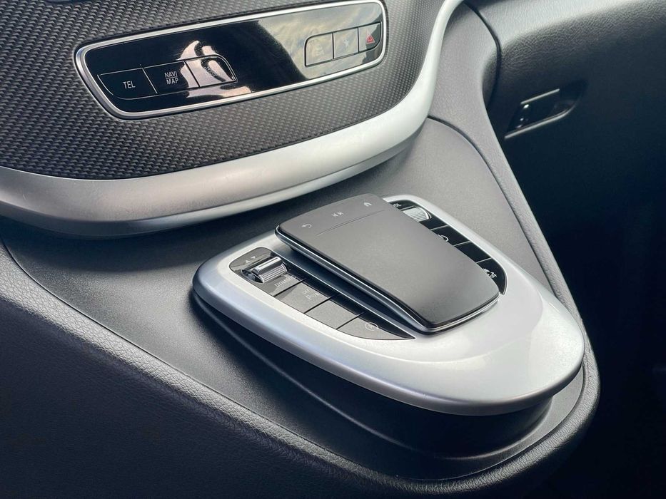 Mercedes-Benz V-Class 2021