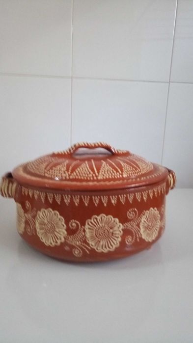 Peças de loiça em barro