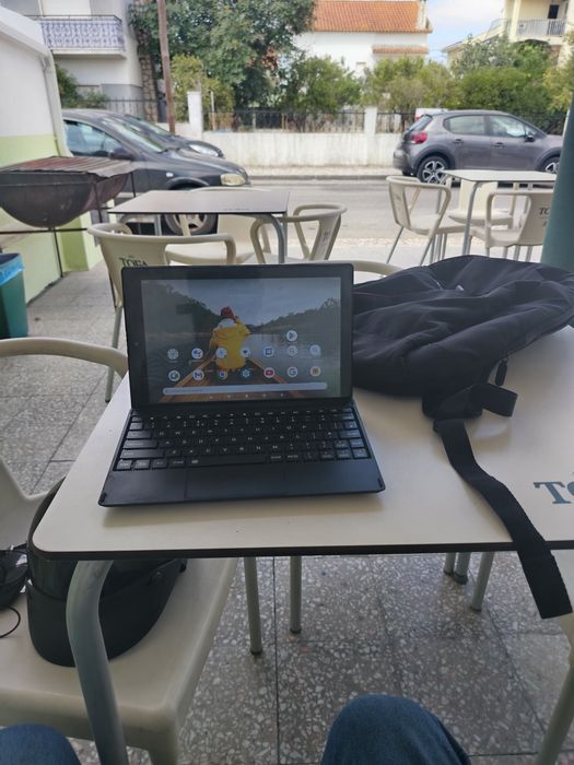 computador portatil com camara e toque