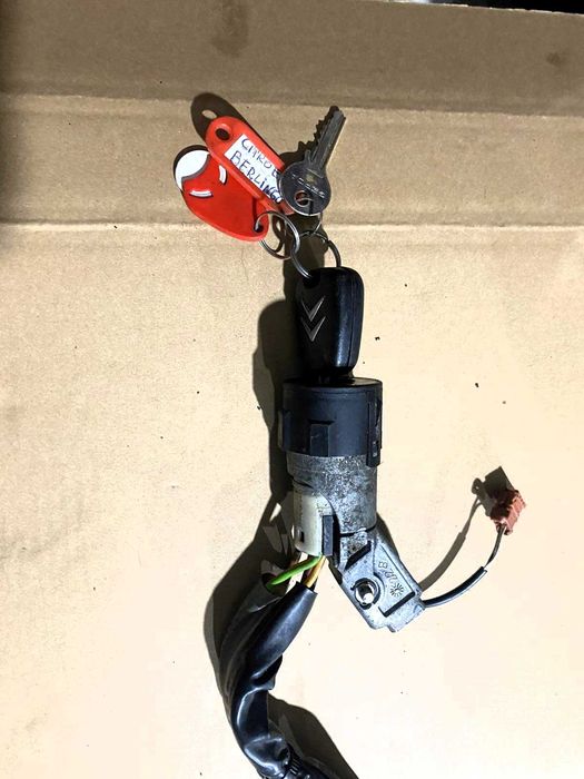 Замок запалювання Citroen C5 Berlingo Peugeot 307 Partner антена