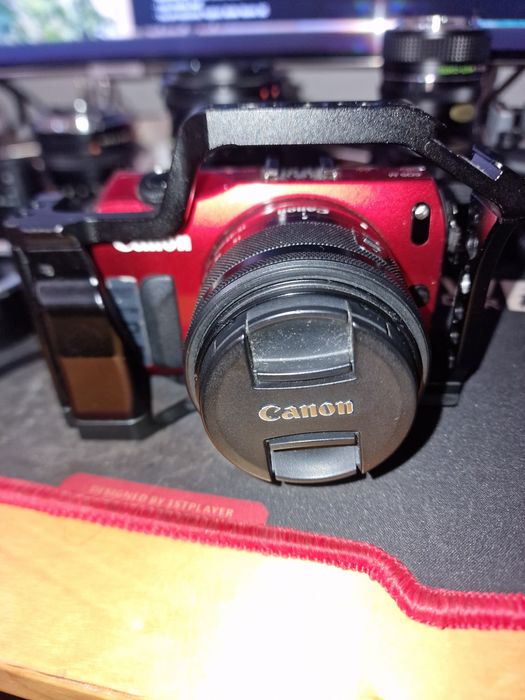 Canon eos m com extras