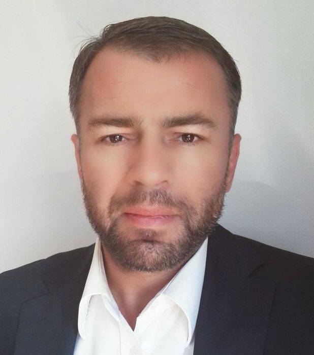 regularna nauka języka angielskiego, konwersacje, korepetycje, przygotowanie do egzaminów, ciężka praca, kawa i dobra zabawa