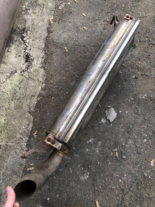 Глушник 201004CF4A Nissan