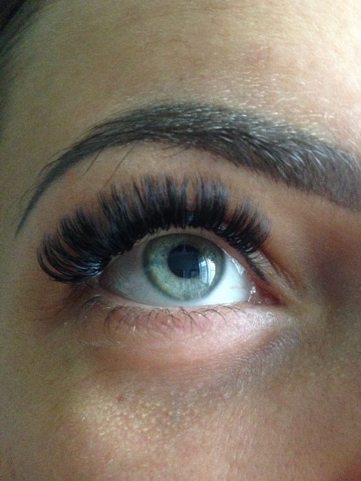 Przedłużanie i zagęszczanie rzęs