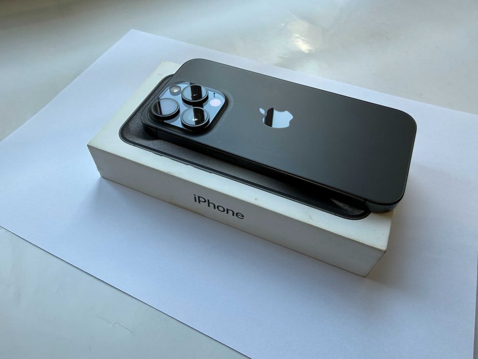 iPhone 15 Pro, Black Titanium, 128 GB