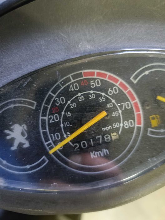 Scooter Peugeot V-clic 50cc