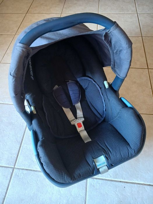 Cadeira Auto - Ovinho bebé Maxicosi