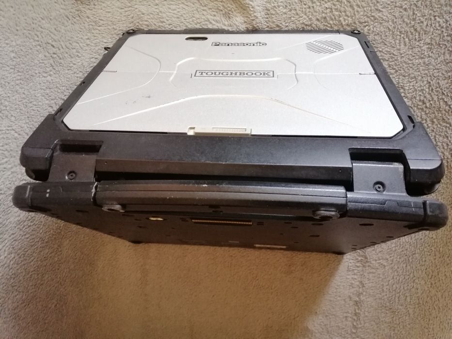 Panasonic ToughBook CF-33 2W1
i5 7gen 12 CALI 
8GB 512GB SSD
WINDOWS 11 2 BAT RYSIK