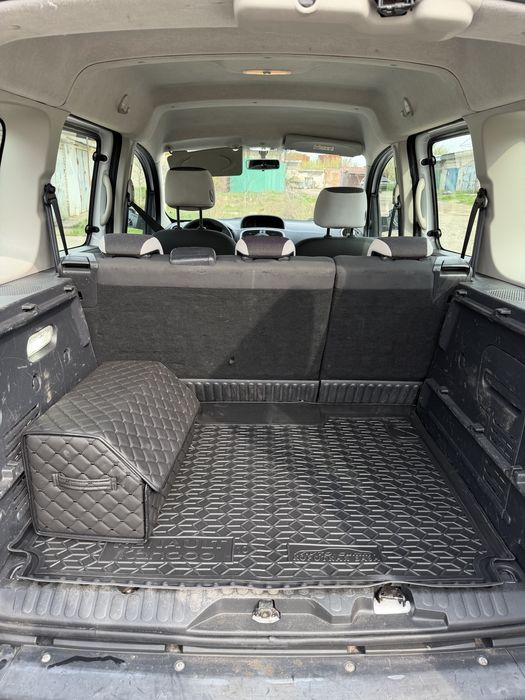 Продаю RENAULT Kangoo