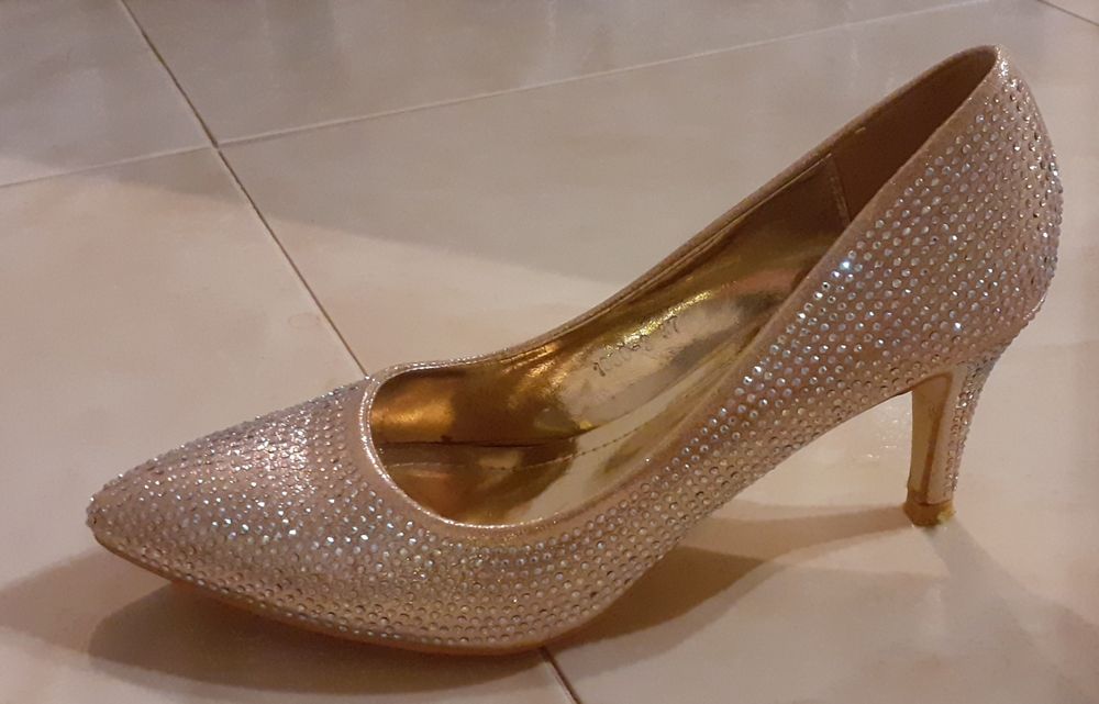 Buty z cyrkoniami roz 37