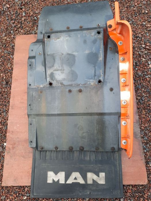 Продам крыло переднее МАН