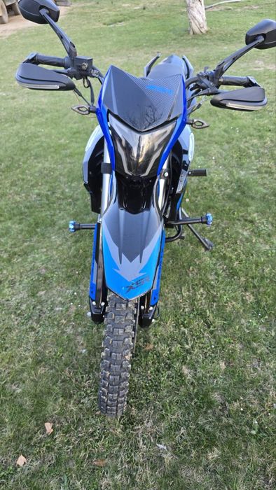 Мотоцикл FORTE FT300GY-C5D