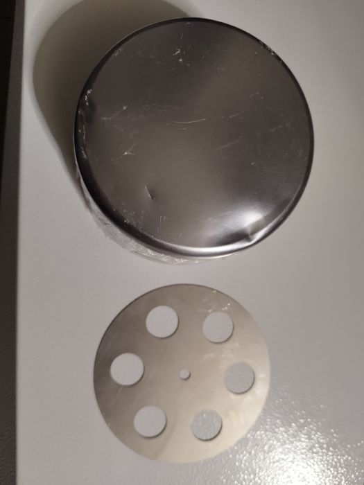 Ręczny przyrząd do formowania kotletów, klopsów