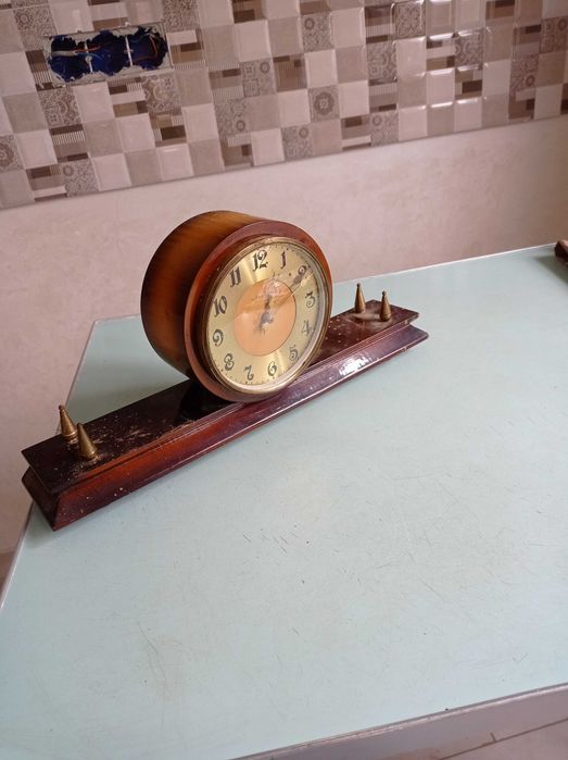 Часы Настольные ВЕСНА 1970 CCCP колекціювання  В гарному стані