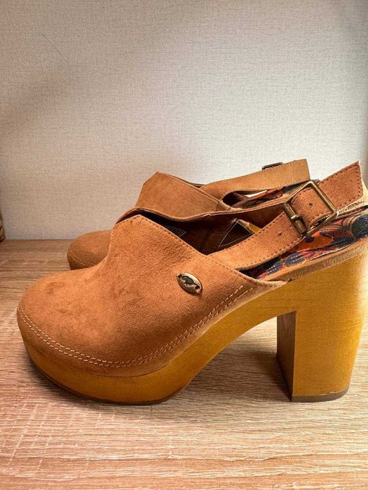 Женские сабо Rocket Dog 40р