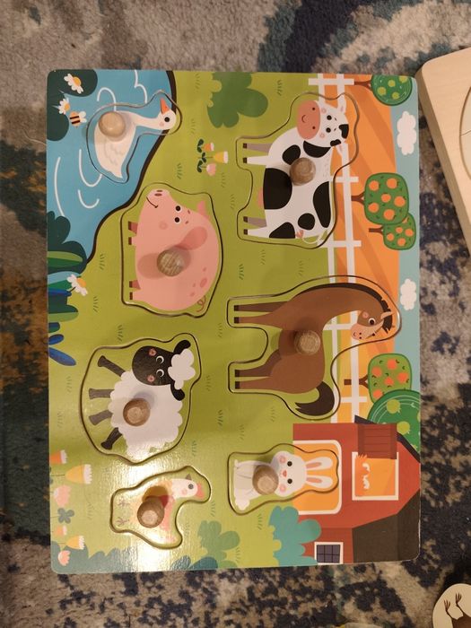 Puzzle drewniane z uchwytem tablica