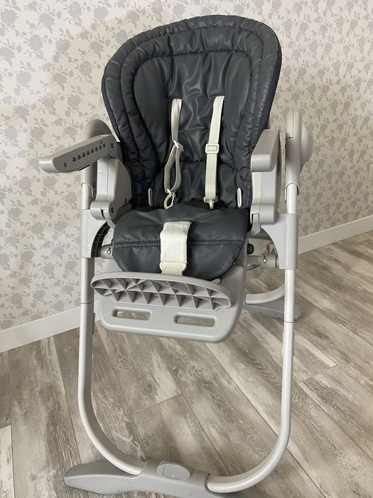 Продам детский стульчик для кормления Chicco