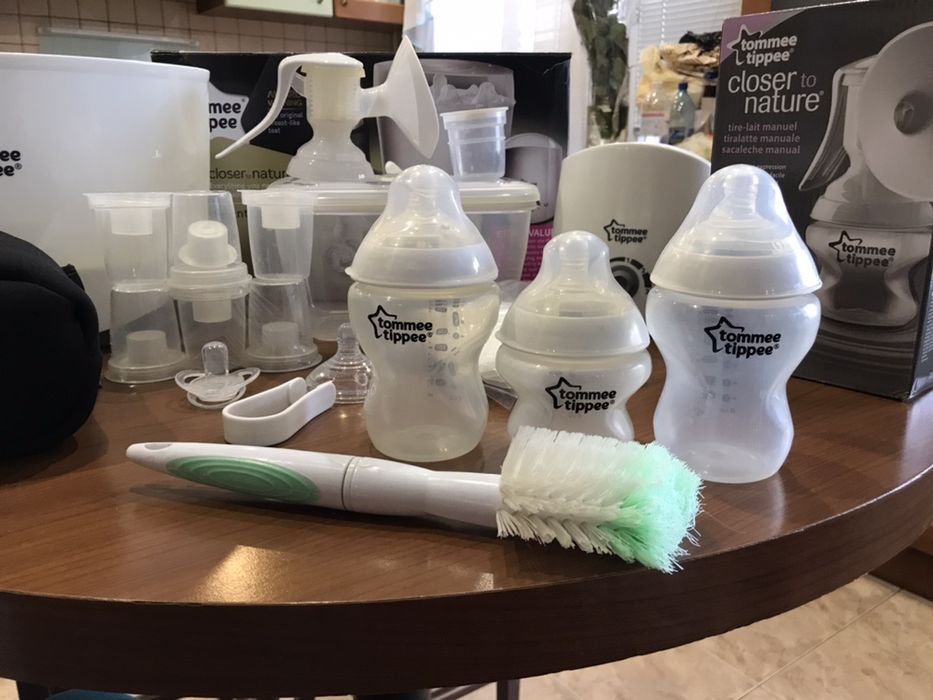 Большой набор Tommee tippee и молокоотсос