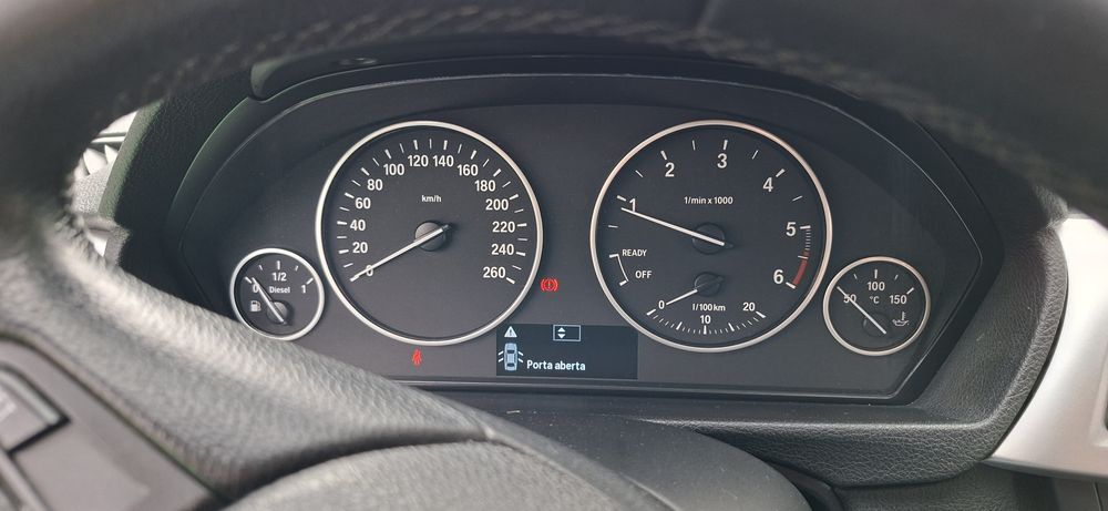 BMW 318 d 143cv 2014