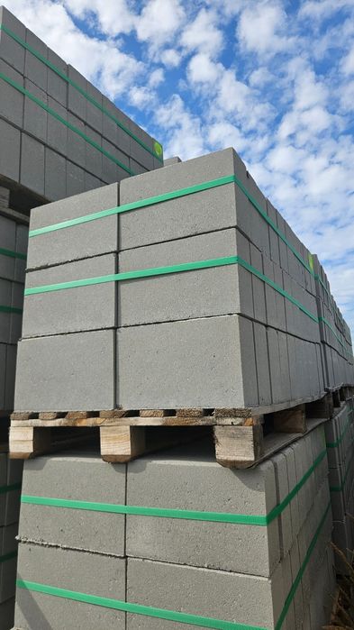 Bloczki betonowe fundamentowe B15
