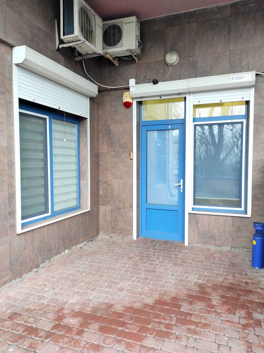 Сдам фасадное помещение 43 м2 в ЖК Мерседес. Центр. Парк Шевченко