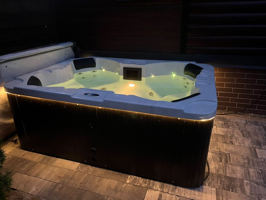 Domek na wynajem z Jacuzzi Blisko rzeki Bug