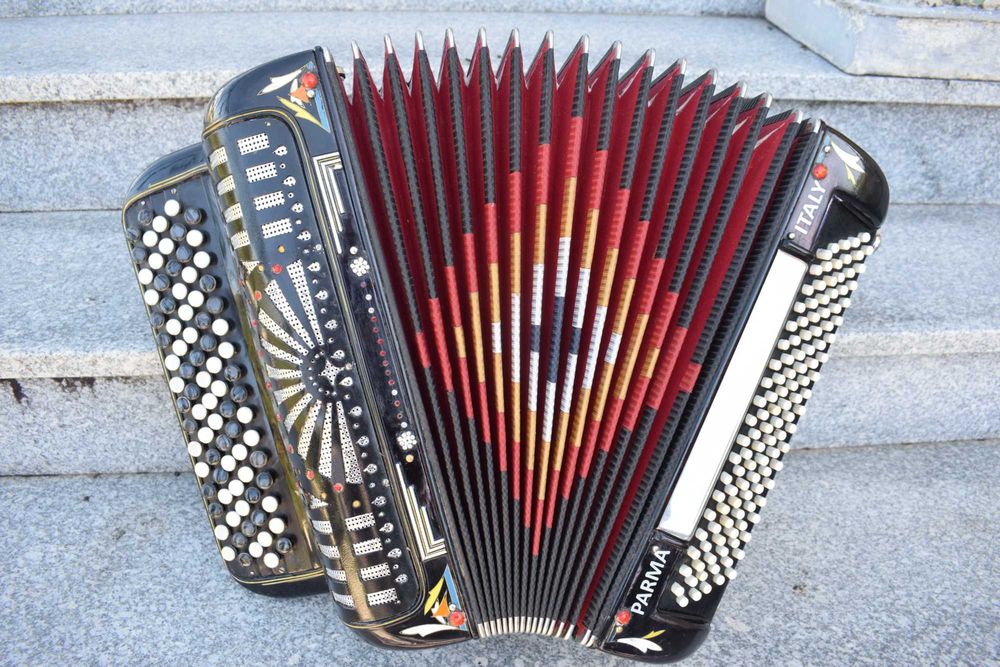 Acordeao Italiano 4 Voz 120 Baixos.N 399