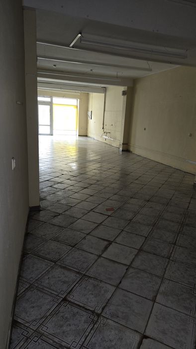 Lokal handlowy w centrum Śmigla przy rynku, ul. Jagiellońska. Parter,