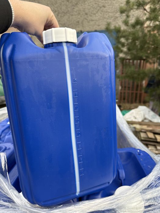 Каністра пластикова 20л