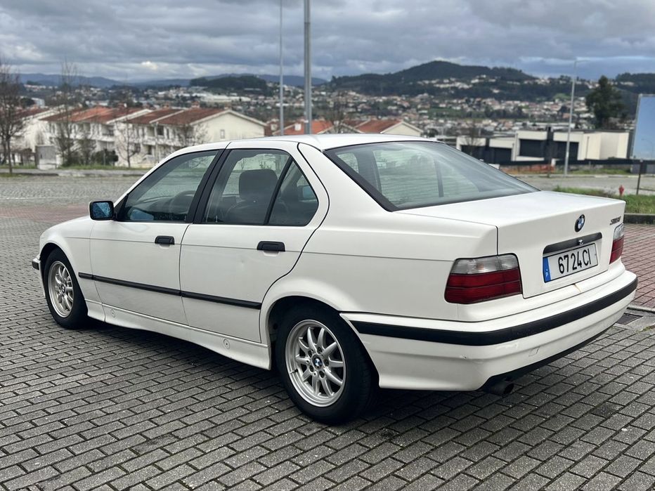BMW 318i 115cv M