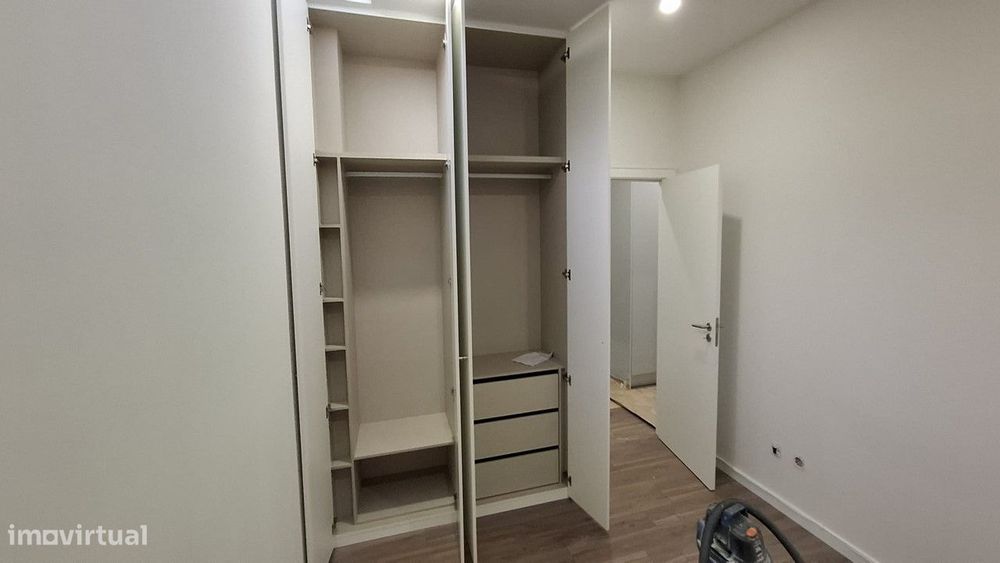 Elegante T1+1 a Estrear em Fitares com Acabamentos Premium