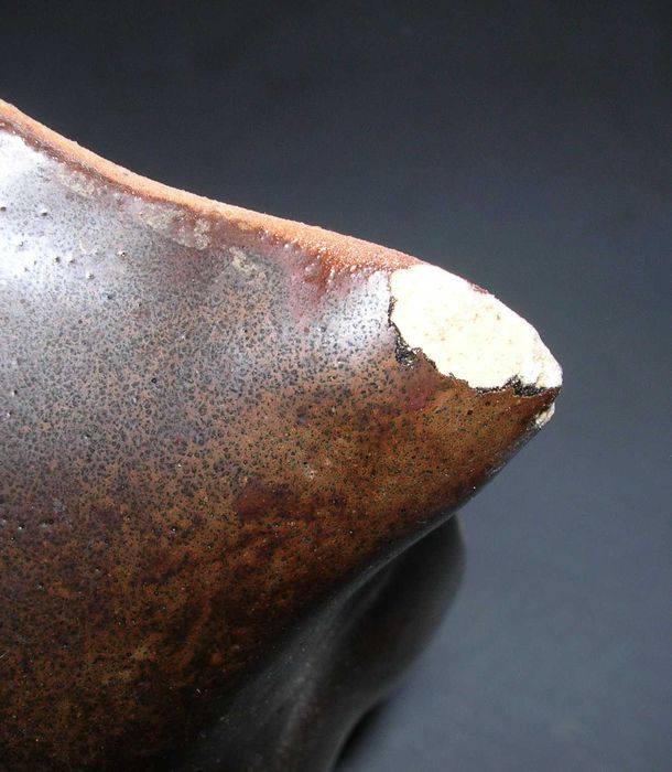 Dzbanek ceramiczny sygnowany