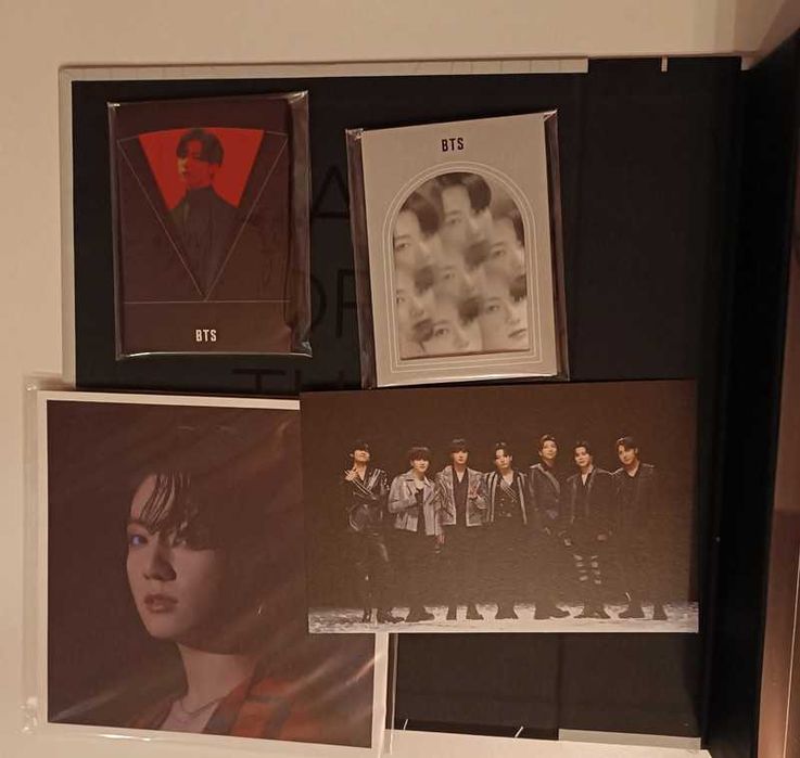 Photobook BTS Map Of The Soul On : E karta Taehyung, RM i Suga