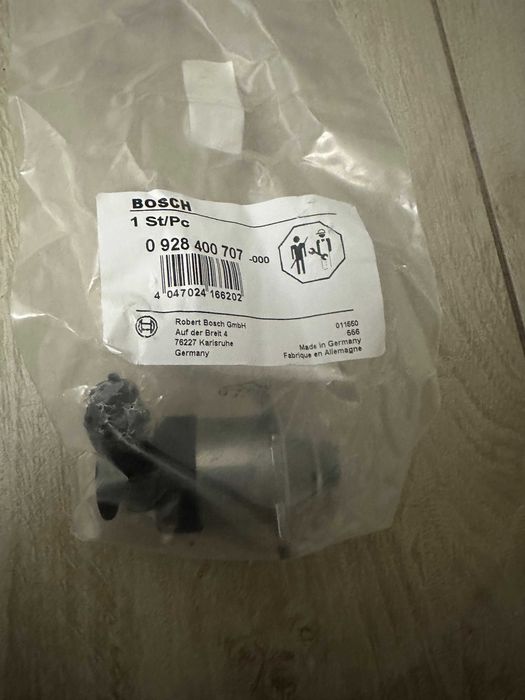 Регулятор давления топлива Hyundai KIA 1462C00983 Bosch 0928400752