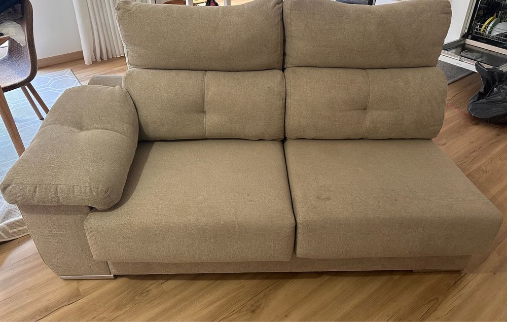Sofá Chaise Long Bege – Excelente Estado