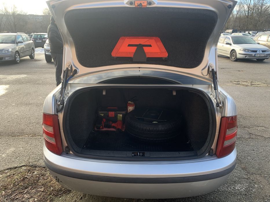 Фабія 2002, 1,4 газ/бенз., 330 тис. км