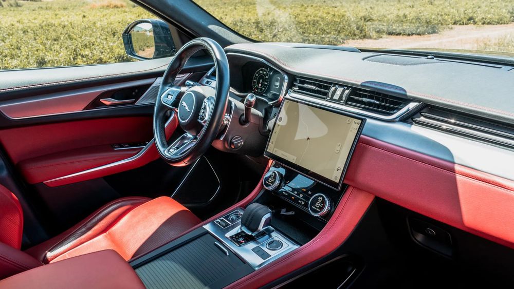 Jaguar F-Pace P400e AWD R-Dynamic HSE