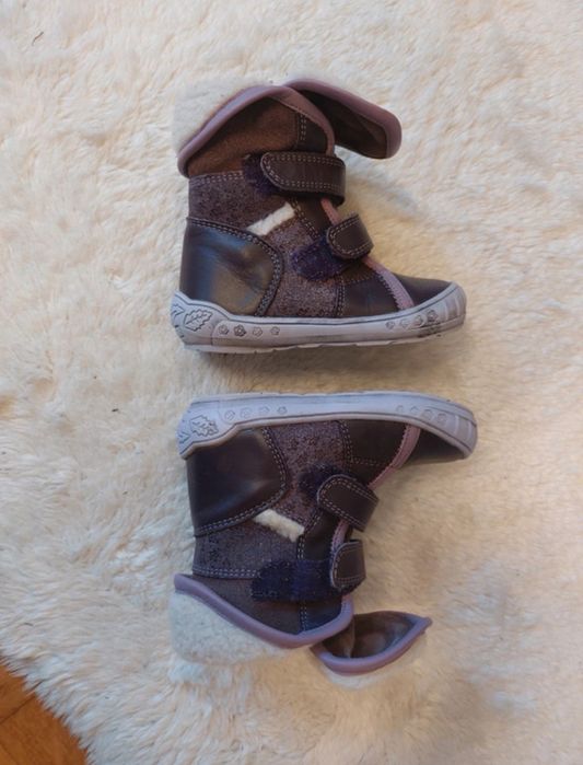 Buty zimowe 22 ocieplane kozaki 22 śniegowce buty na zime na rzep 22