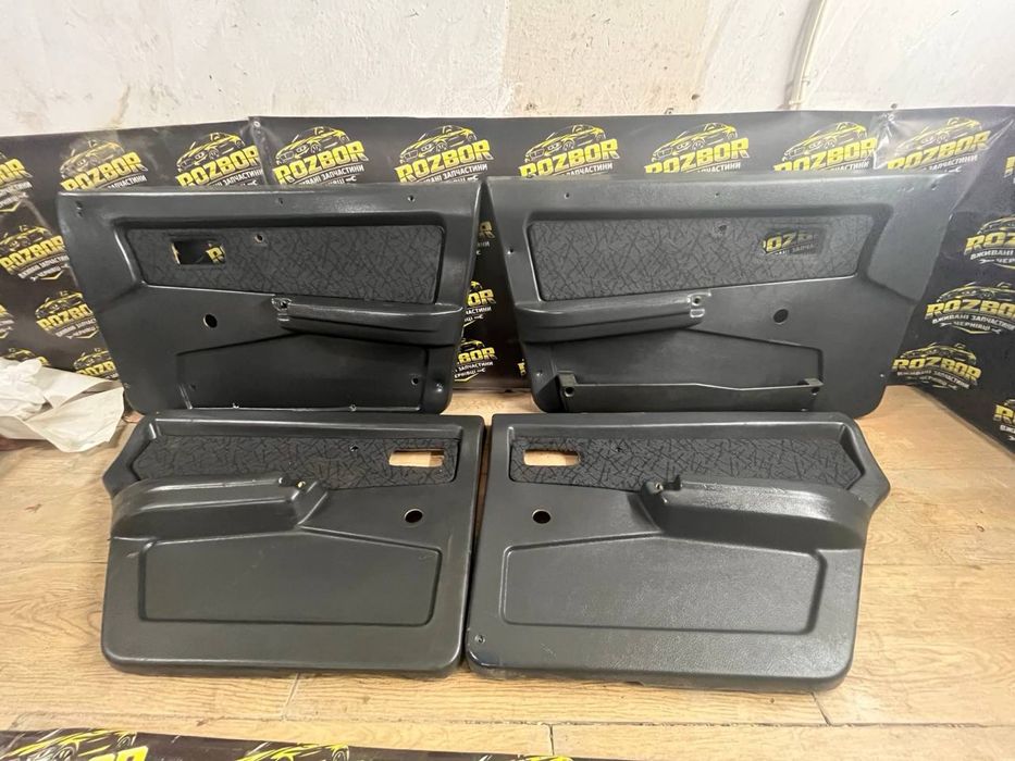 Дверні карти обшивки дверей Ваз 2109 21099 комплект всі 4